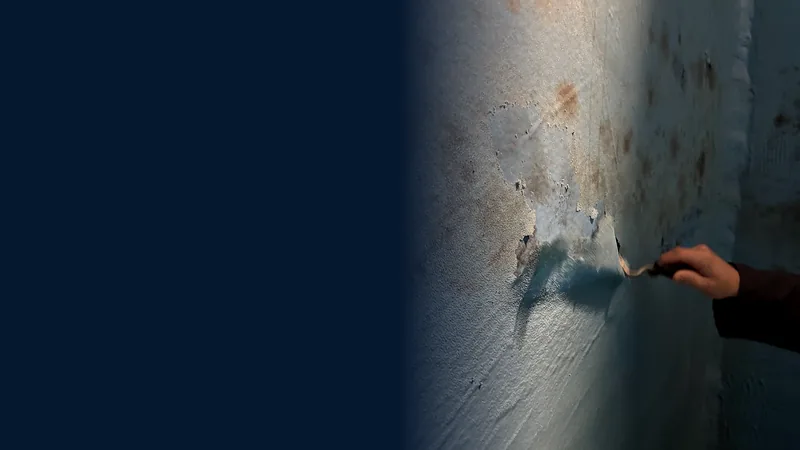 Close visual inspection: coating delamination and corrosion staining